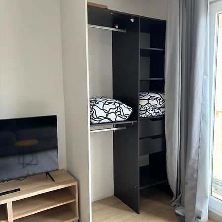 L'Escale, Studio Proche Gare Melun Avec Parking Prive Dammarie-lè-Lys Dış mekan fotoğraf